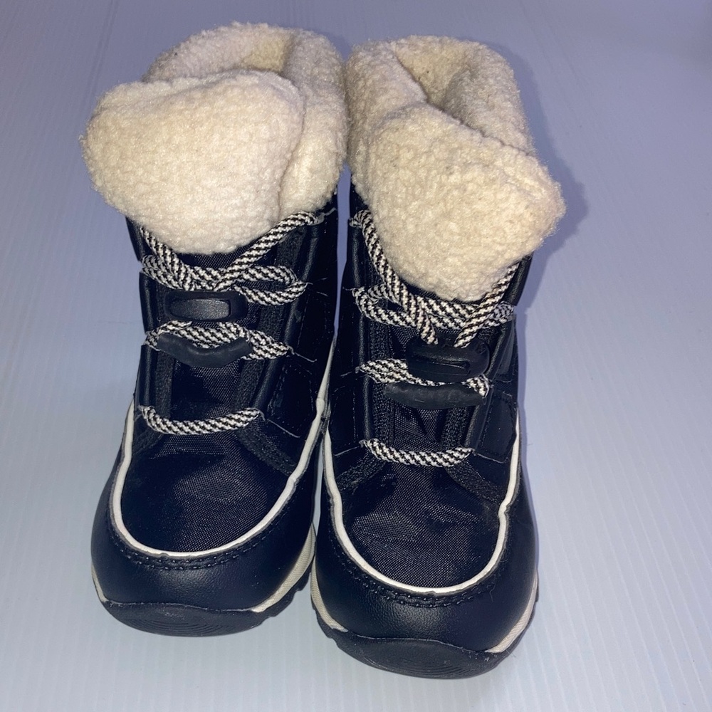 Sorel toddler black snow boots size 9